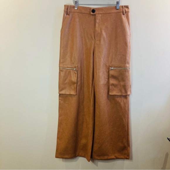 AVEC LES FILLES Sz L Faux Leather Wide Leg Cargo Pockets High Rise Pants  NEW - Picture 2 of 16